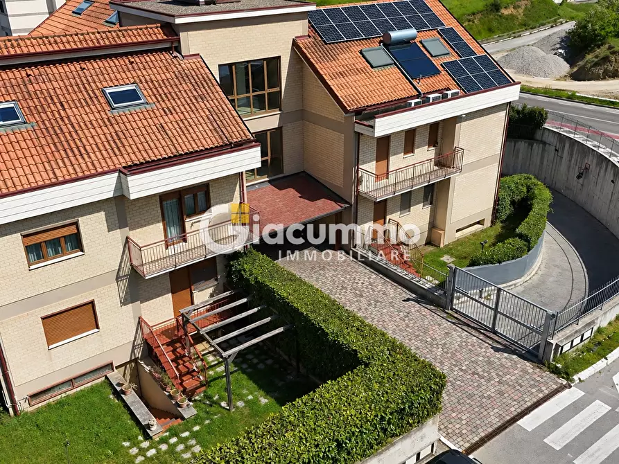 Immagine 1 di Pentalocale in vendita  in Via Atene 2 a Potenza
