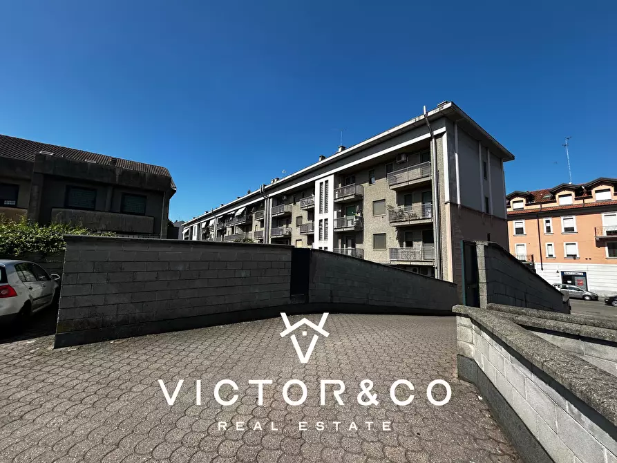 Immagine 2 di Garage in vendita  in Corso torino snc a Novara