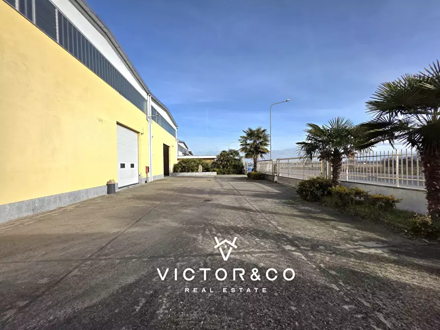 Immagine 2 di Attività artigianale in vendita  in Strada Provinciale per Biandrate 16 a San Pietro Mosezzo