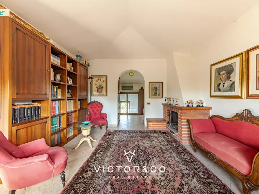 Immagine 26 di Villa in vendita  in Viale Parco Mazza sn a Oleggio