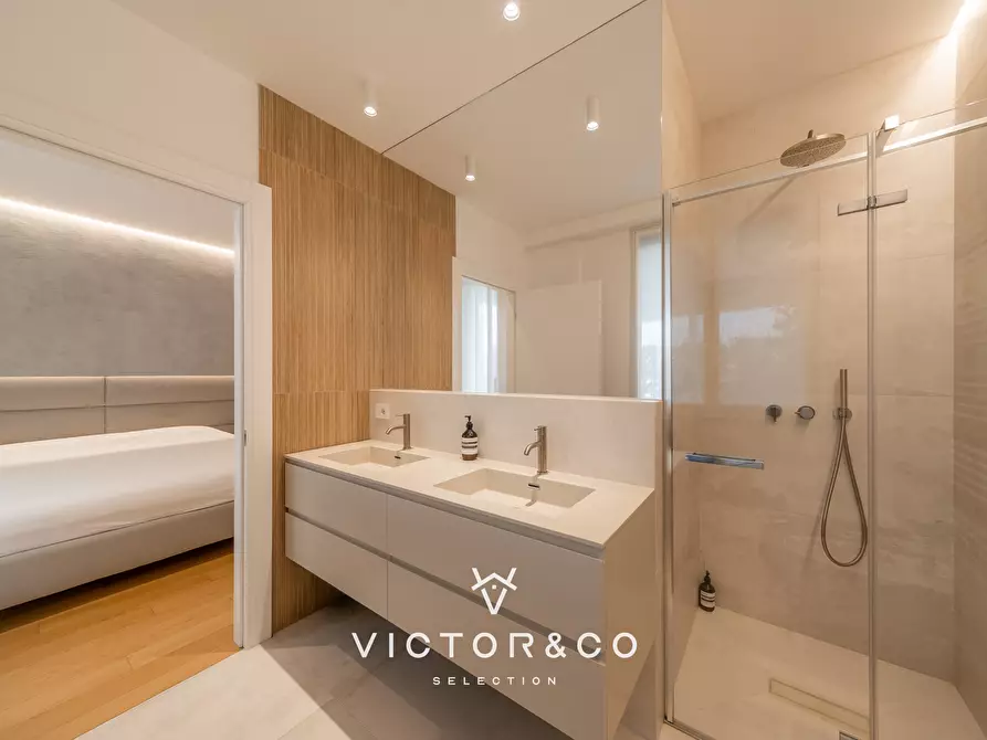 Immagine 24 di Attico in vendita  a Novara