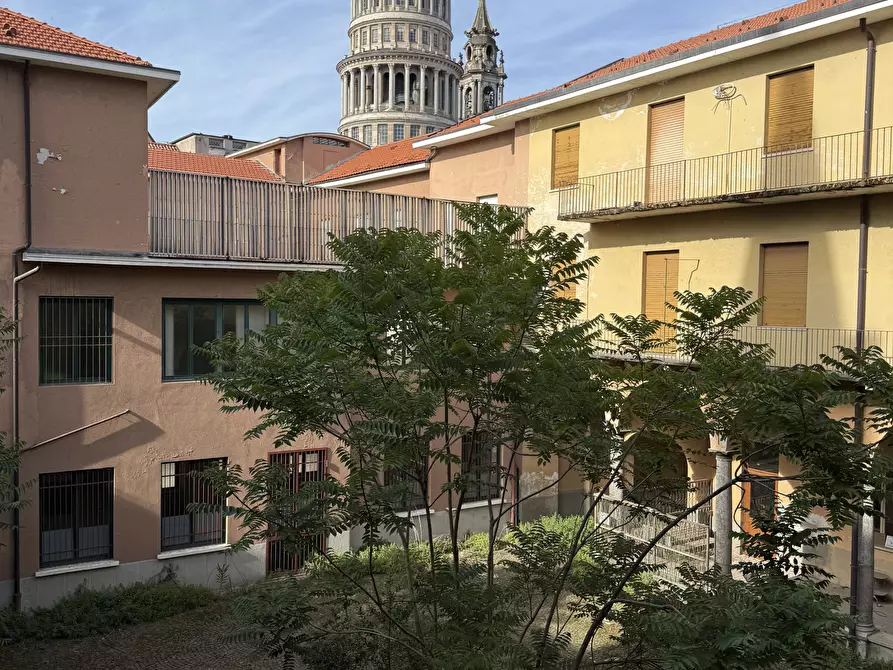 Immagine 7 di Palazzo in vendita  in Via San Gaudenzio 11 a Novara
