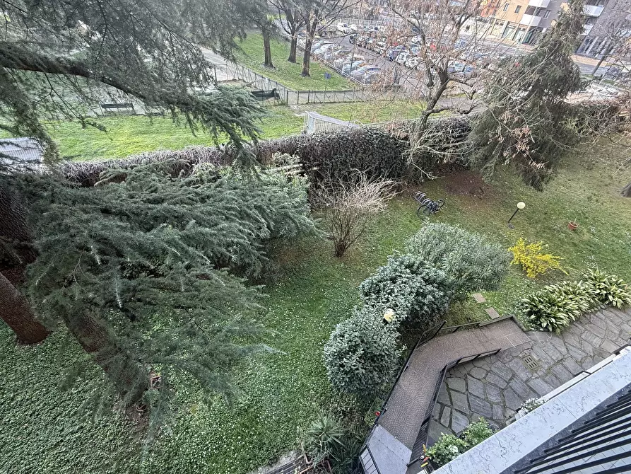 Immagine 55 di Pentalocale in vendita  in Via Roberto Moroni 7A a Sesto San Giovanni