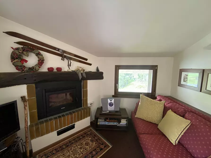 Immagine 5 di Quadrilocale in vendita  in Via al Forte 9 a Valdisotto