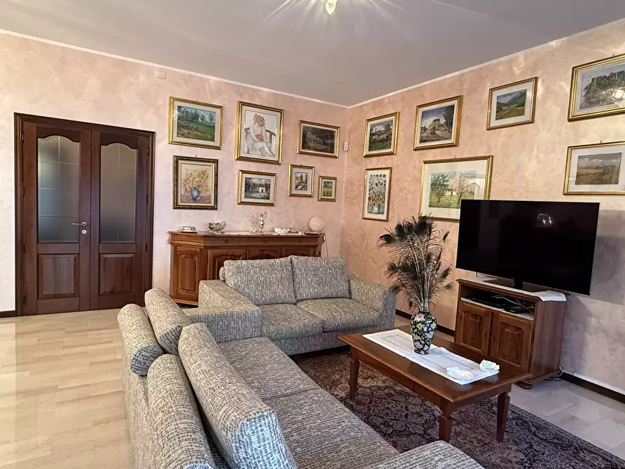 Immagine 10 di Pentalocale in vendita  in Via Roberto Moroni 7A a Sesto San Giovanni