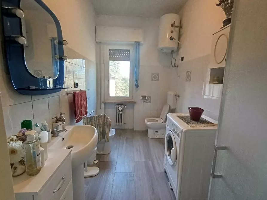 Immagine 17 di Stanza singola in affitto  a Collecchio