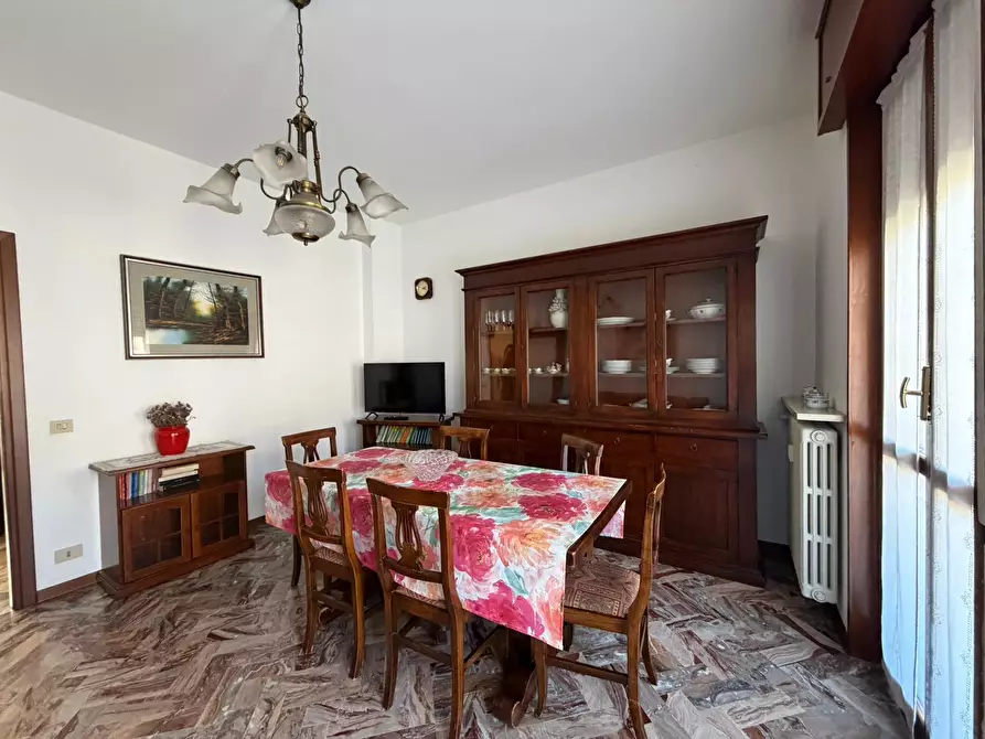 Immagine 5 di Trilocale in affitto  a Parma