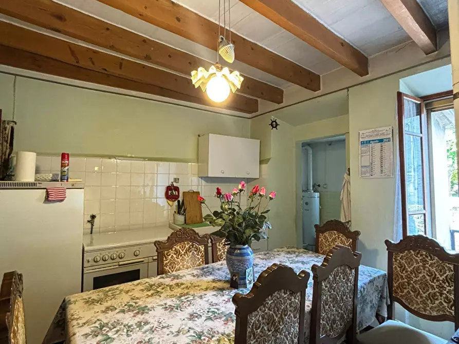 Immagine 6 di Porzione di casa in vendita  a Terenzo