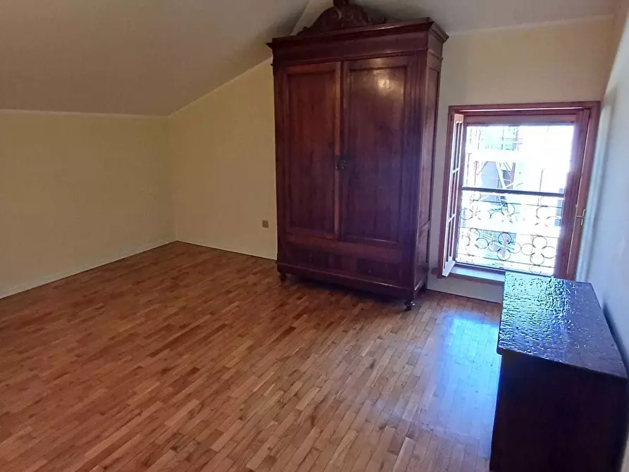 Immagine 35 di Casa bifamiliare in vendita  a Varano De' Melegari