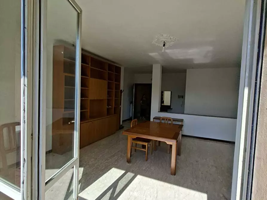 Immagine 15 di Trilocale in vendita  a Medesano