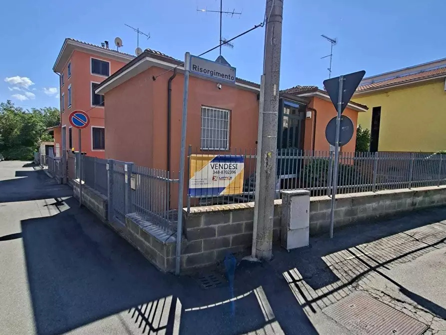 Immagine 6 di Casa indipendente in vendita  a Medesano