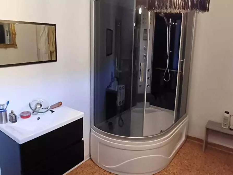 Immagine 37 di Trilocale in vendita  a Fornovo Di Taro