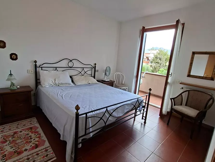 Immagine 26 di Quadrilocale in vendita  a Massa