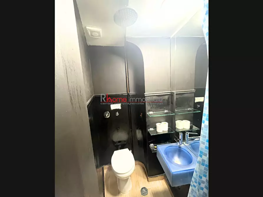 Immagine 7 di Monolocale in vendita  a Roma