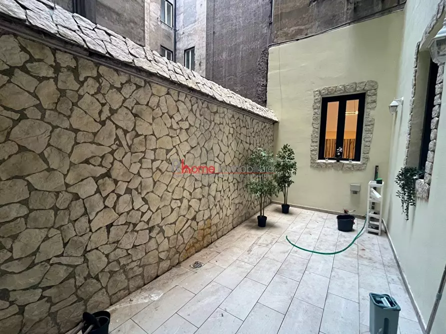 Immagine 6 di Quadrilocale in vendita  in Via Principe Amedeo a Roma