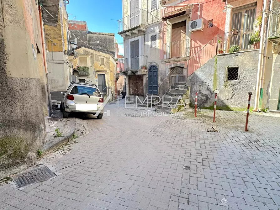 Immagine 18 di Casa indipendente in vendita  in Via Costa 22 a Adrano