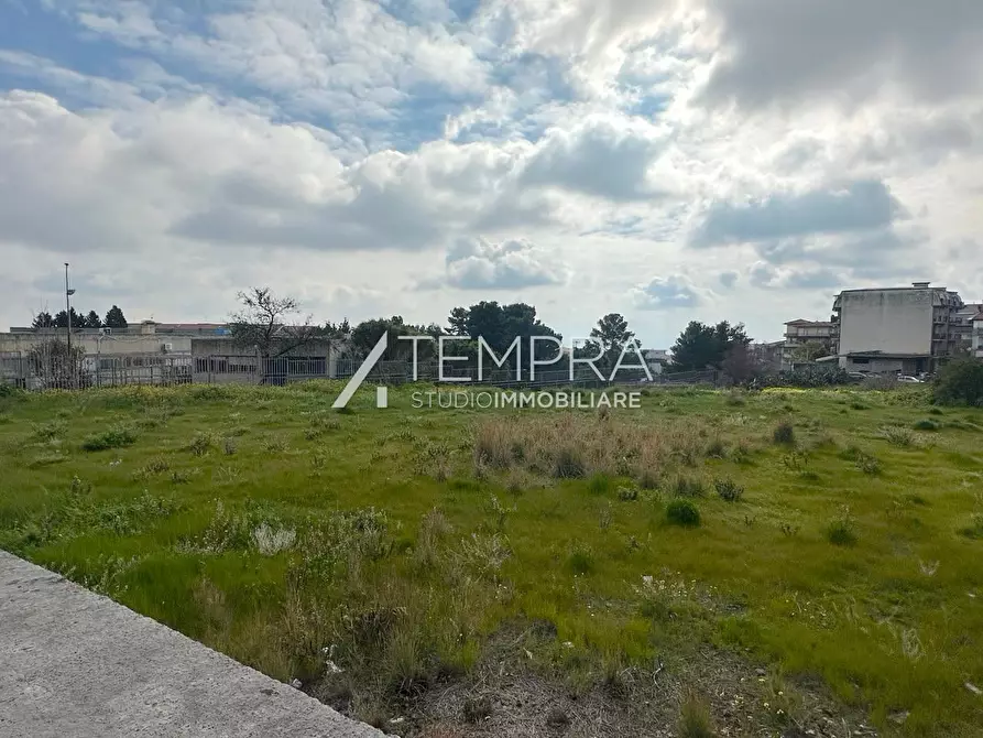 Immagine 19 di Terreno industriale in vendita  a Adrano