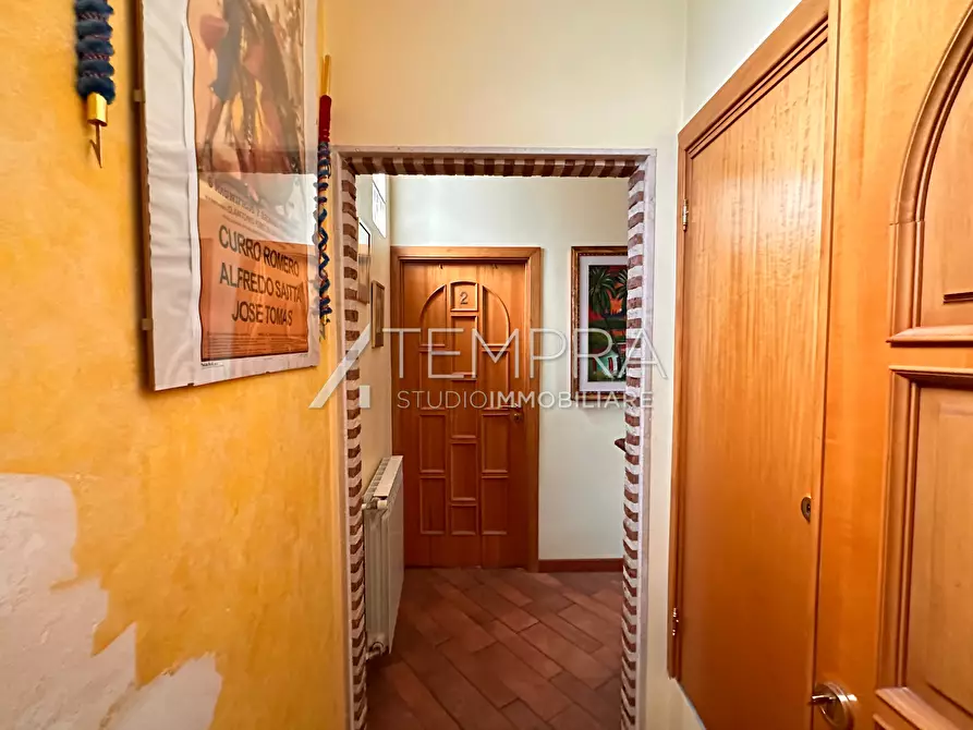 Immagine 16 di Casa indipendente in vendita  a Adrano