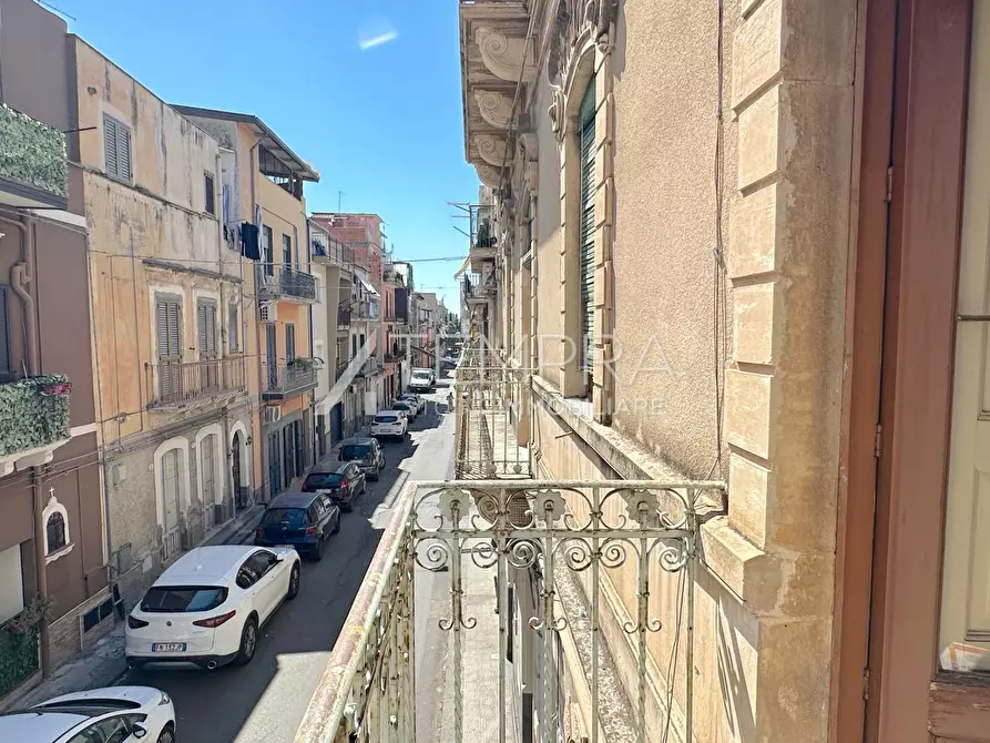 Immagine 34 di Casa indipendente in vendita  in VIA INZERILLI a Adrano