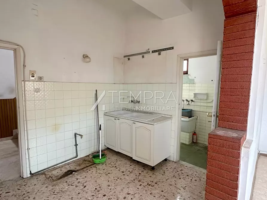 Immagine 16 di Casa indipendente in vendita  a Biancavilla