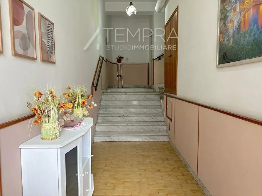 Immagine 23 di Appartamento in vendita  in Via Ninfa Talia a Adrano
