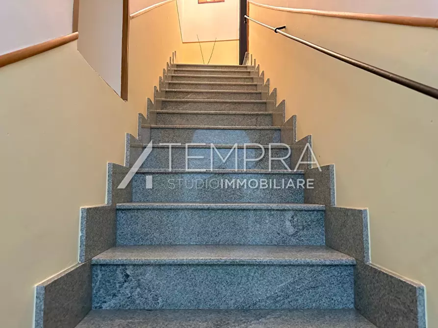 Immagine 8 di Casa indipendente in vendita  a Adrano