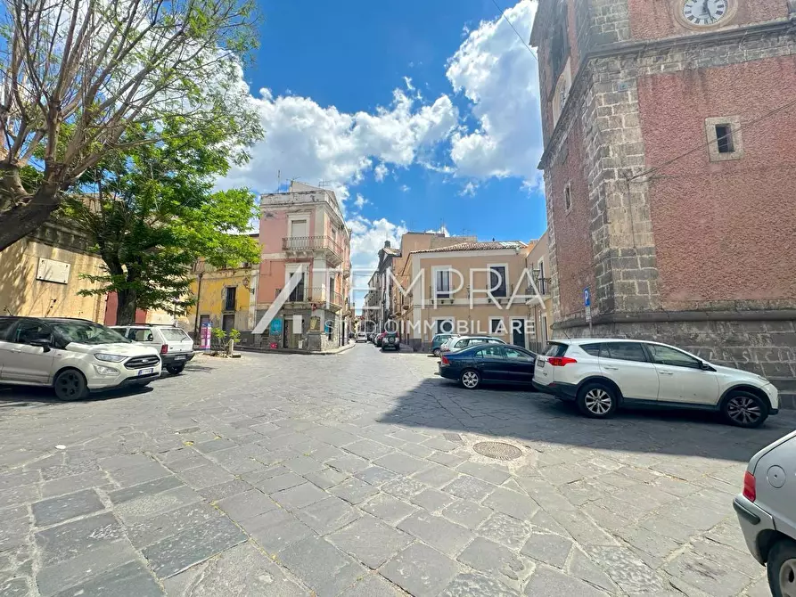Immagine 10 di Stanza singola in affitto  in Piazza B. B. Guzzardi 21 a Adrano