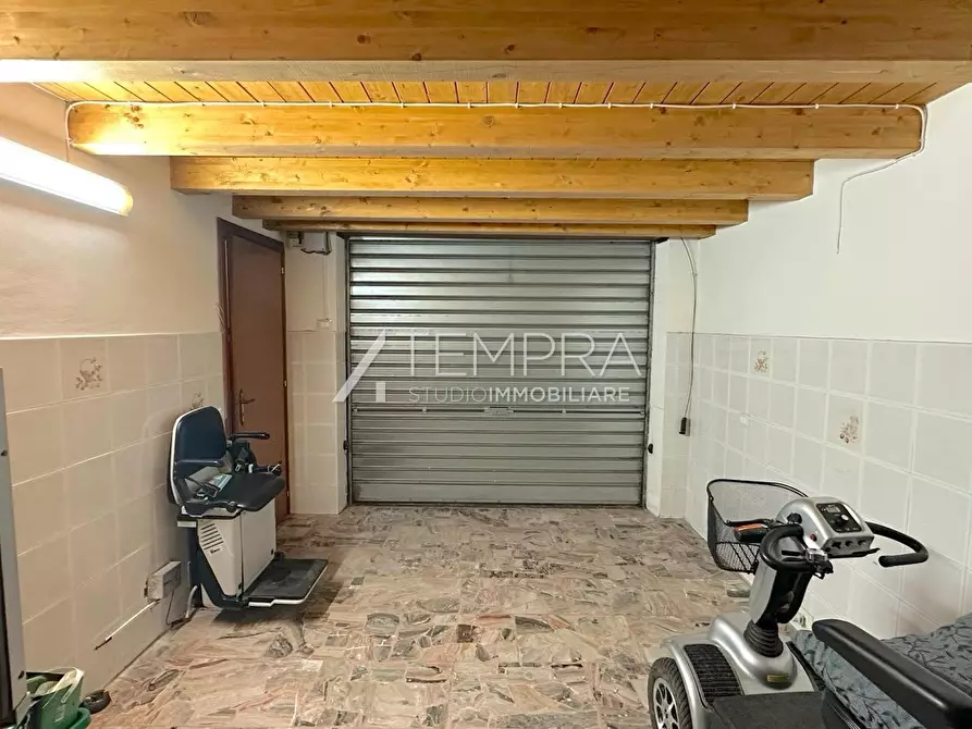 Immagine 22 di Casa indipendente in vendita  a Adrano