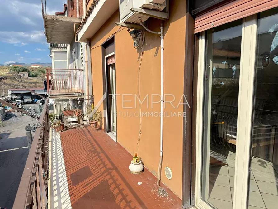 Immagine 13 di Appartamento in vendita  a Adrano