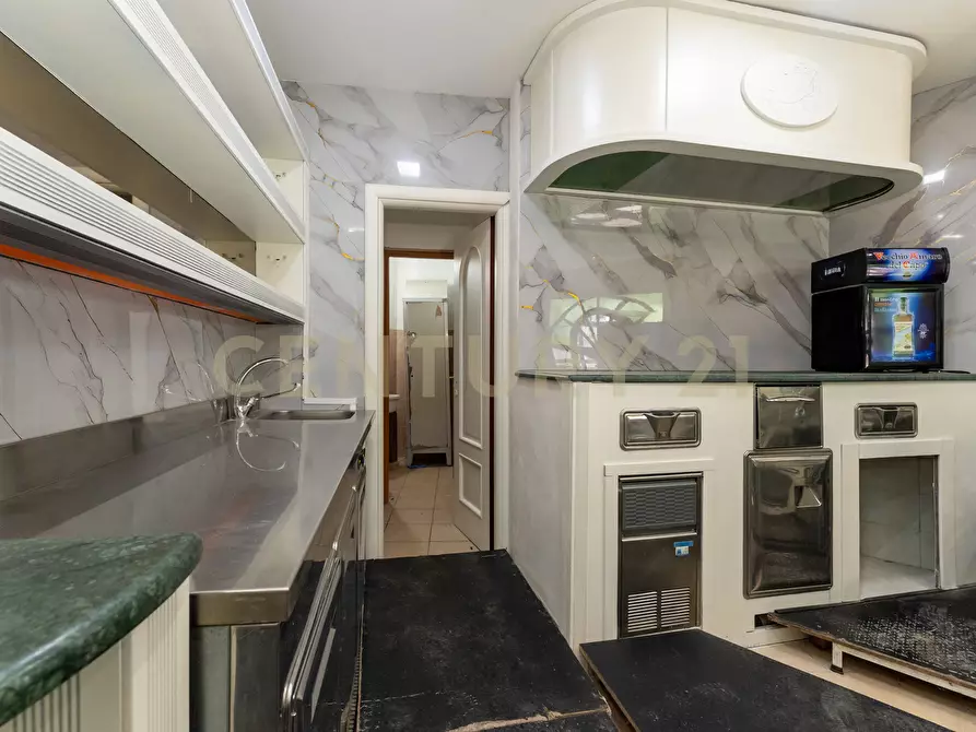 Immagine 18 di Bar / Ristorante in vendita  in Viale Papa Giovanni XXIII 46 a Camporotondo Etneo