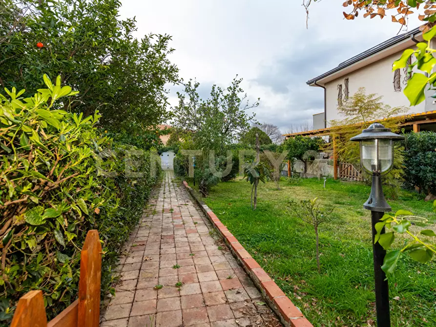 Immagine 44 di Casa bifamiliare in affitto  in VIA ETNEA 168 a Tremestieri Etneo