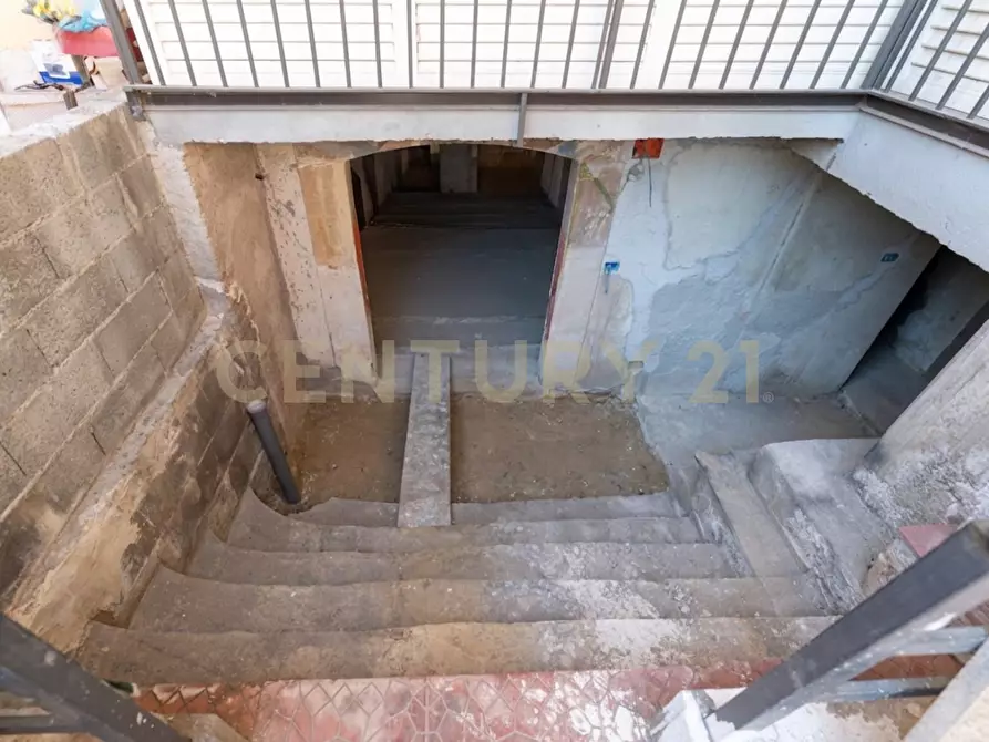 Immagine 6 di Villa in vendita  in Via Quartiere Longo 18 a Aci Castello