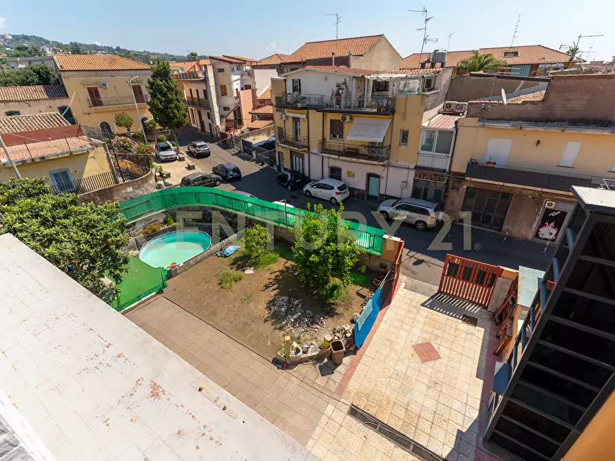 Immagine 2 di Villa in vendita  in Via Quartiere Longo 18 a Aci Castello