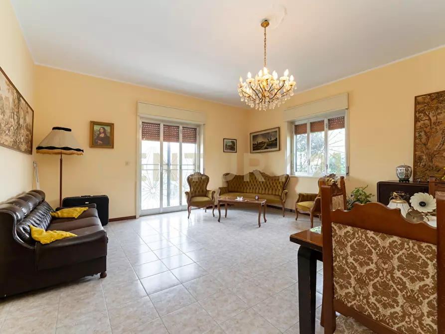 Immagine 15 di Casa bifamiliare in vendita  in Via Benedetto Croce 6 a Pedara