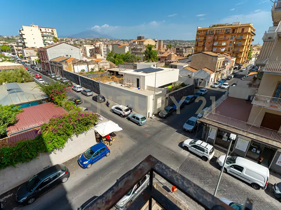 Immagine 24 di Trilocale in vendita  in Via Grasso Finocchiaro 75 a Catania