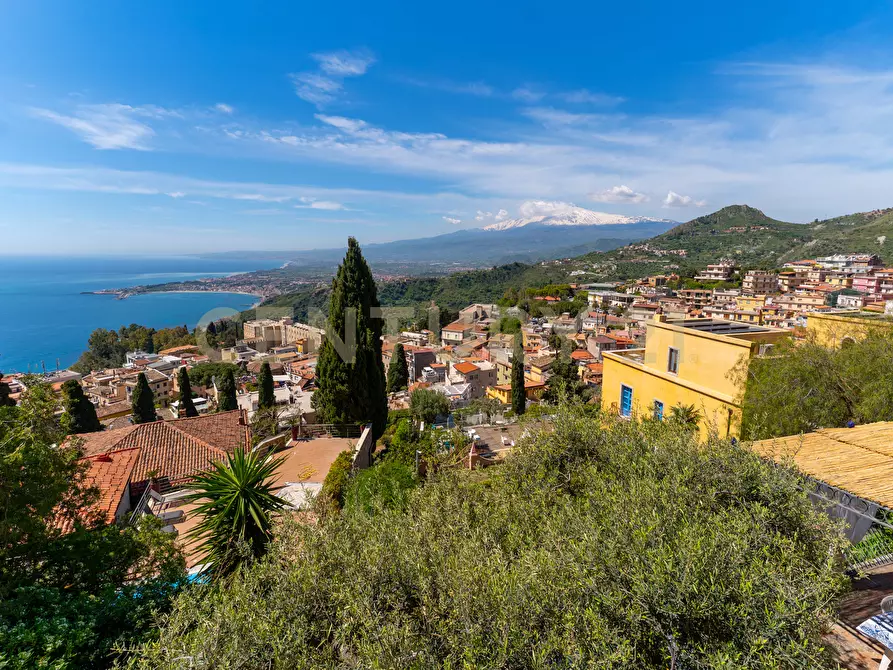 Immagine 59 di Villa in vendita  in Via Leonardo Da Vinci 5 a Taormina