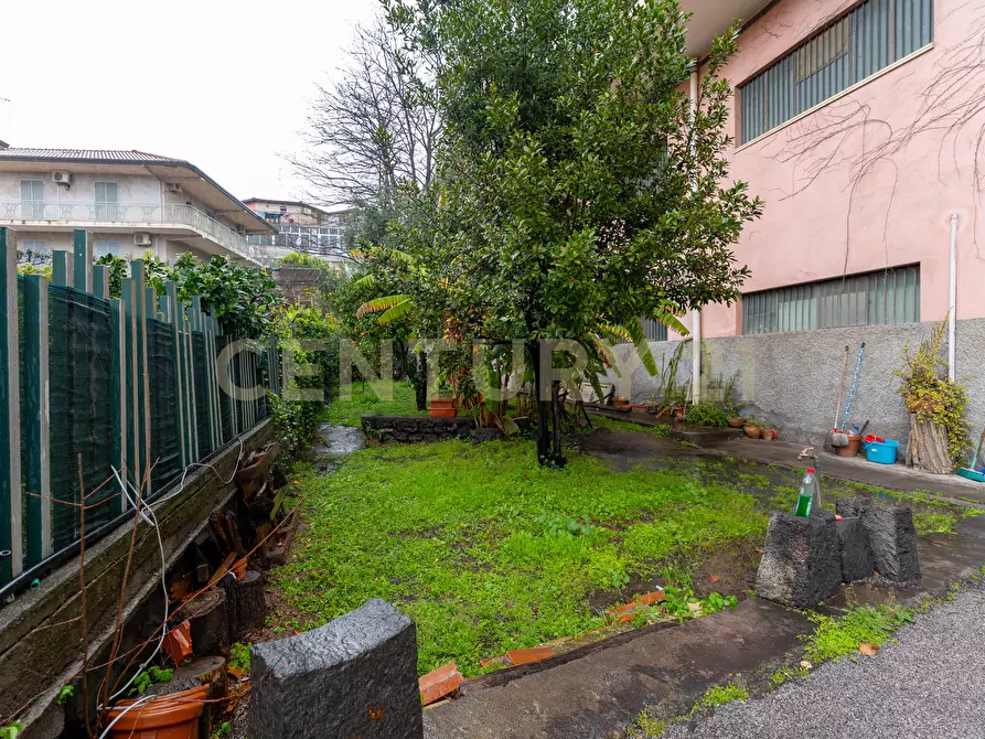 Immagine 76 di Villetta a schiera in vendita  in Via Carrubella 8 a Catania