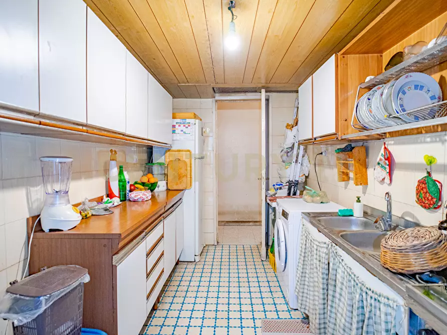 Immagine 7 di Pentalocale in vendita  in Via Francesco Riso 34 a Catania