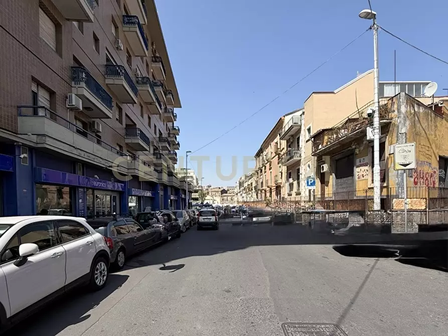 Immagine 8 di Attività artigianale in vendita  in Via Cosentino 55 a Catania