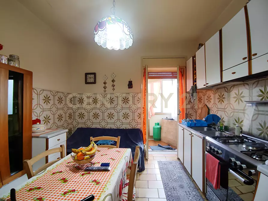 Immagine 14 di Appartamento in vendita  in Viale delle Olimpiadi 11 a Aci Catena