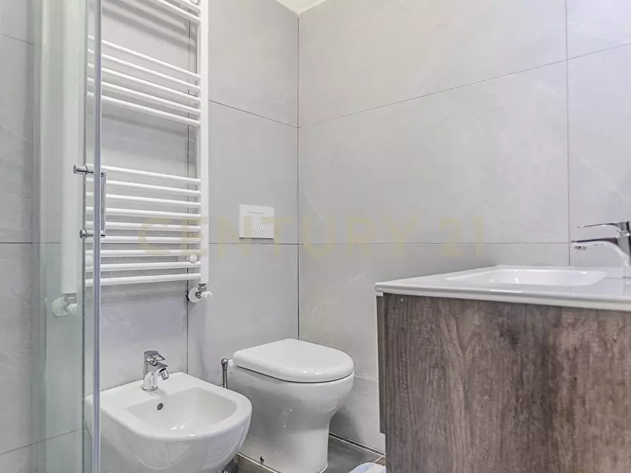 Immagine 56 di Villa in vendita  in Via Spiaggia del Lago 17b a Castel Gandolfo