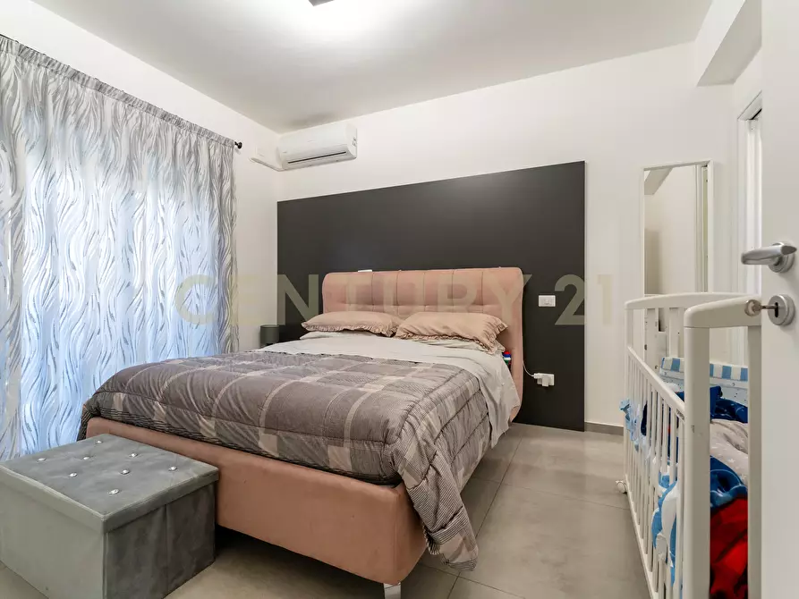 Immagine 29 di Quadrilocale in vendita  in Vicolo  Aurora 8 a Tremestieri Etneo