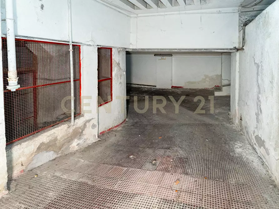 Immagine 29 di Garage in vendita  in Via Giacomo Leopardi 119 a Catania