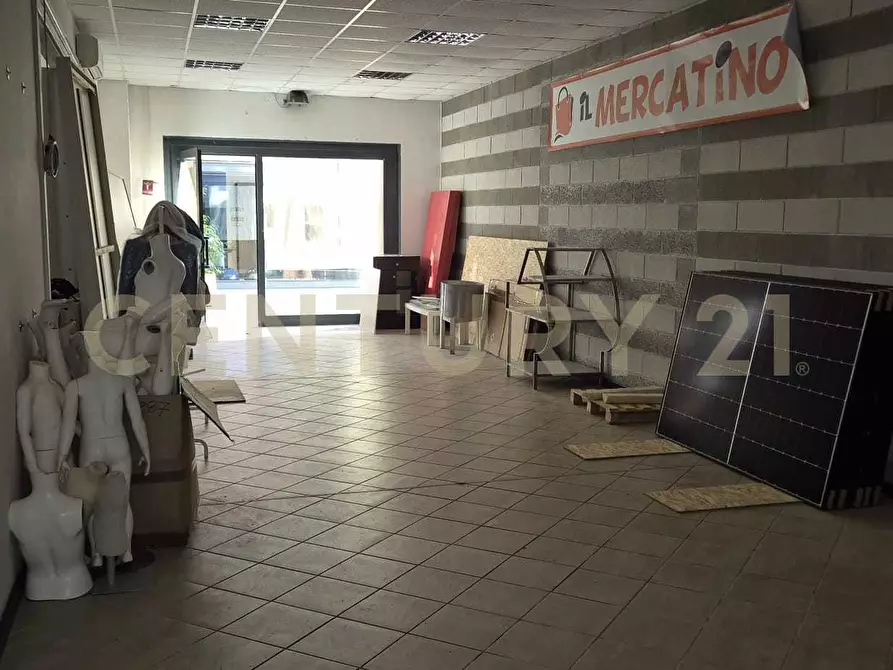 Immagine 8 di Locale commerciale in vendita  in Via Franco Borgo a Civitella Paganico