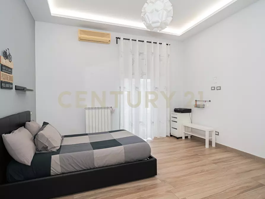 Immagine 27 di Pentalocale in vendita  in Via Rasà 3 a Catania