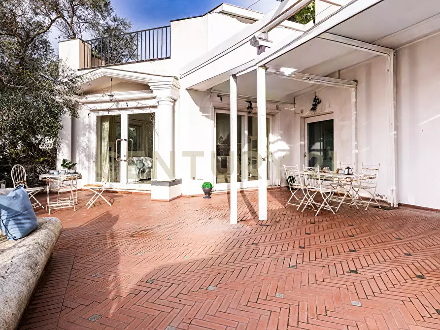 Immagine 13 di Villa in vendita  in Via Tuoro 11 a Capri