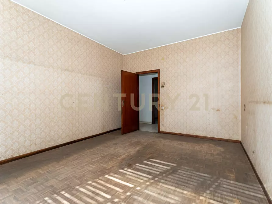 Immagine 37 di Pentalocale in vendita  in Via Fiume 12 a Catania