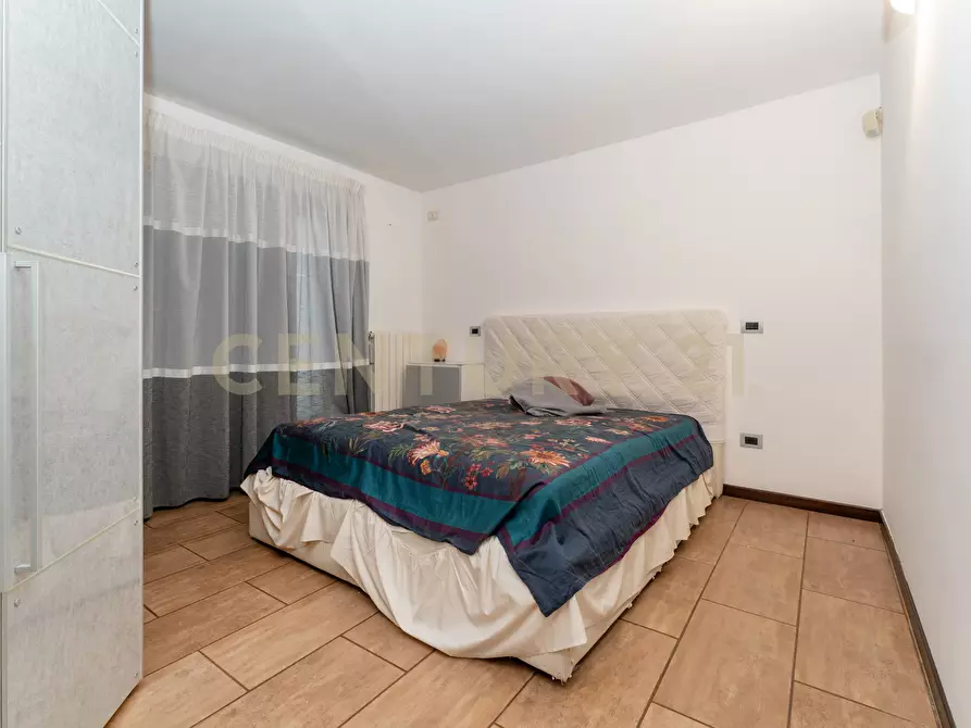 Immagine 58 di Villetta a schiera in vendita  in Via Maria Gianni 81 a Catania