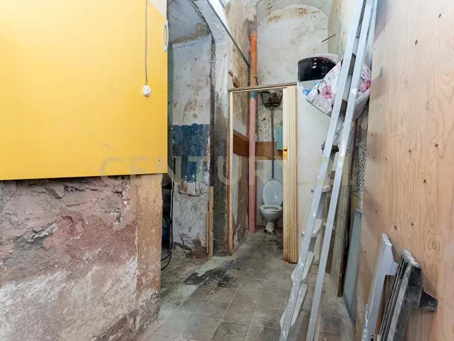 Immagine 22 di Bilocale in vendita  in Via Celeste 71 a Catania