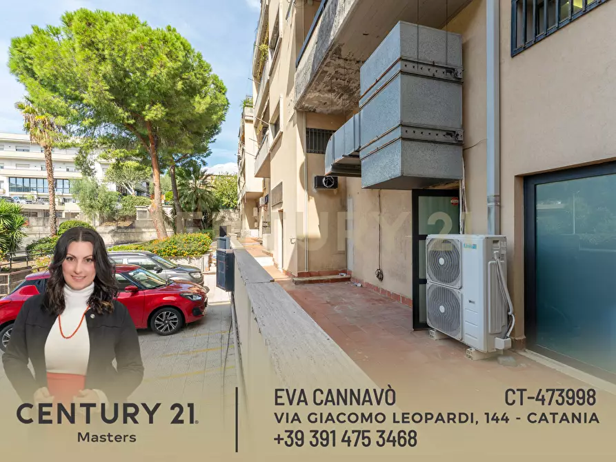 Immagine 40 di Bar / Ristorante in vendita  in Piazza Tivoli 4 a Tremestieri Etneo